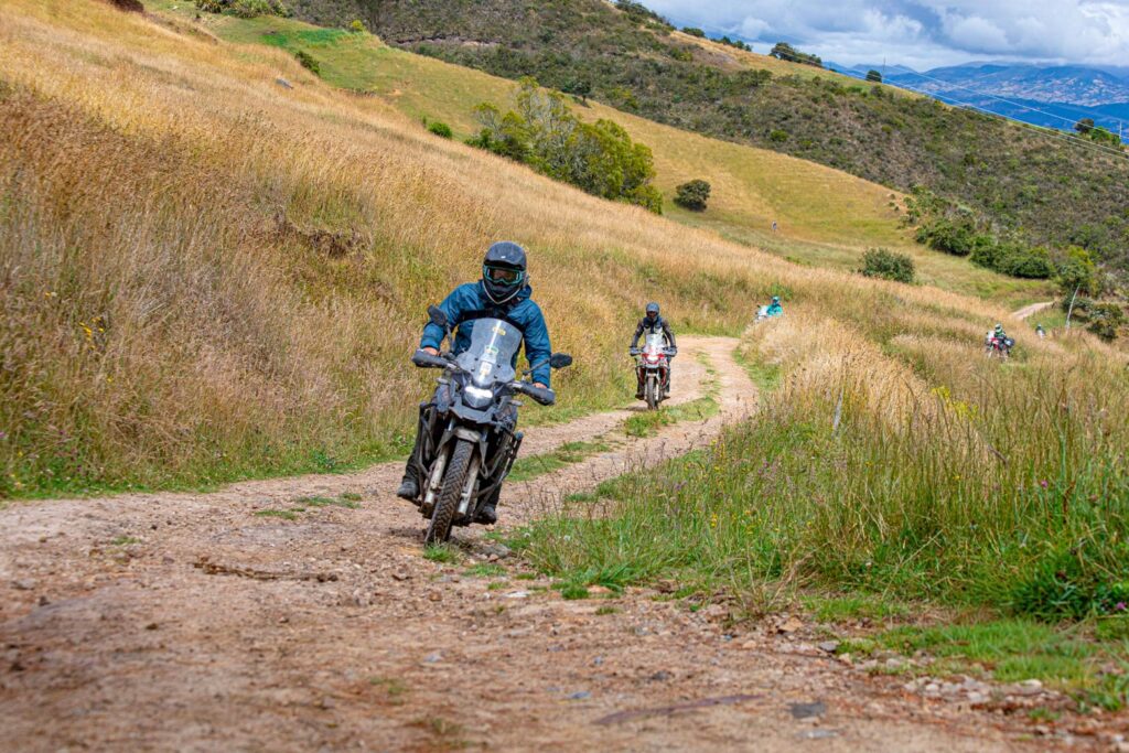 landscapes-colombia-motos-tours3